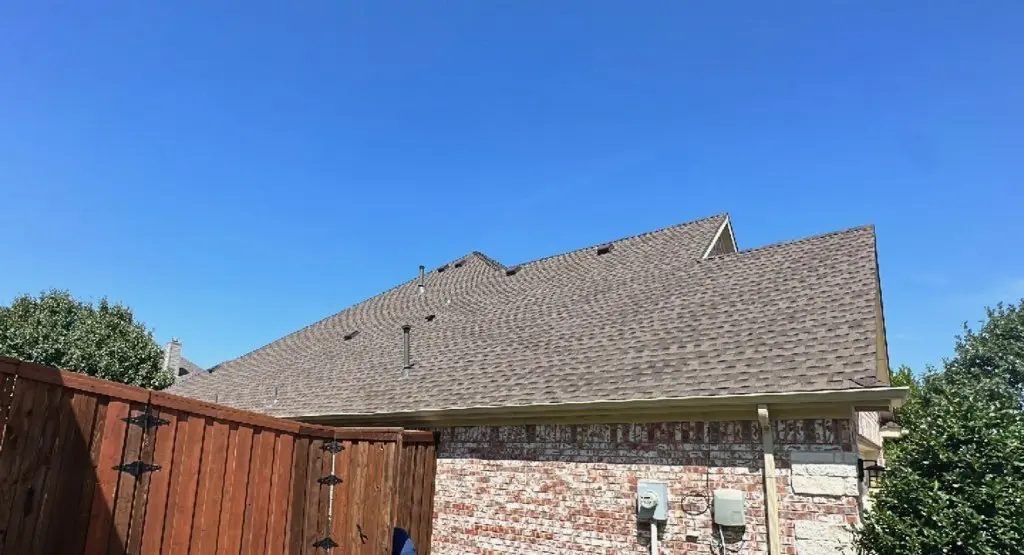 Completed roof replacement project in Mango